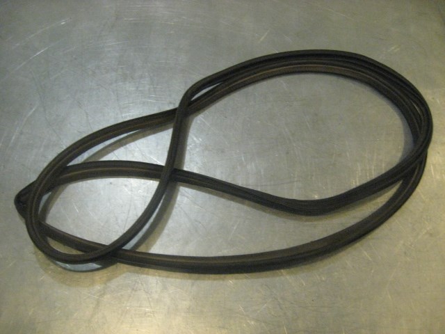 01 Subaru LEGACY Rear Hatch Weather Seal  R17221