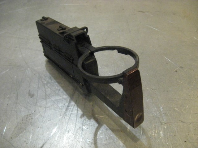 01 Subaru LEGACY Center Dash Cupholder  R17249