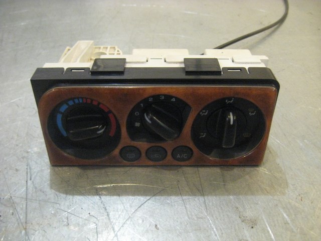 01 Subaru LEGACY Manual Temperature Control Assembly 72311AE068 R17251