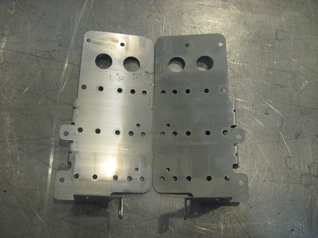 01 Subaru LEGACY Radio Brackets  R17262