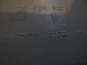 96 Volkswagen JETTA Rear RH Door Sill Plate 1H4 853 372 R11129