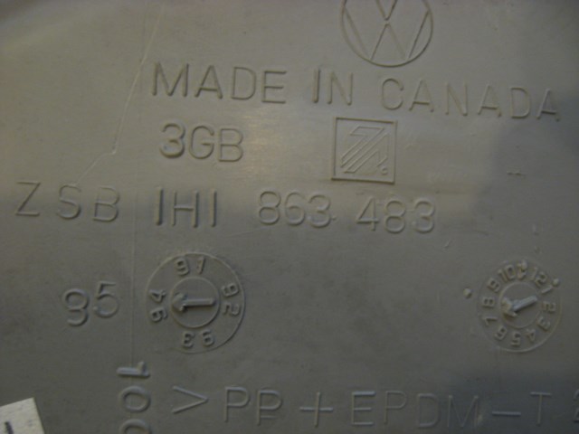 96 Volkswagen JETTA Front LH Driver Kick Panel 1H1 863 483 R11143