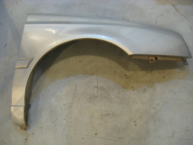 96 Volkswagen JETTA RH Passenger Fender Assembly  R11152