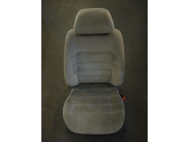 96 Volkswagen JETTA Front RH Passenger Cloth Seat  R11157