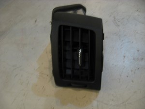 08 Infiniti G37 RH Passenger Dash Vent  R11243