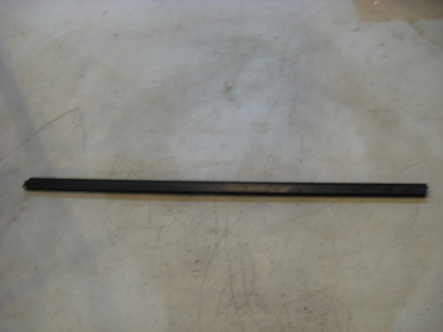 08 Infiniti G37 RH Passenger Inner Window Seal  R11264