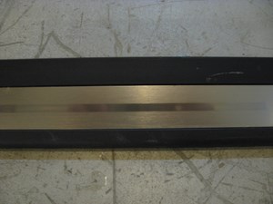 08 Infiniti G37 LH Driver Door Sill Plate  R11359