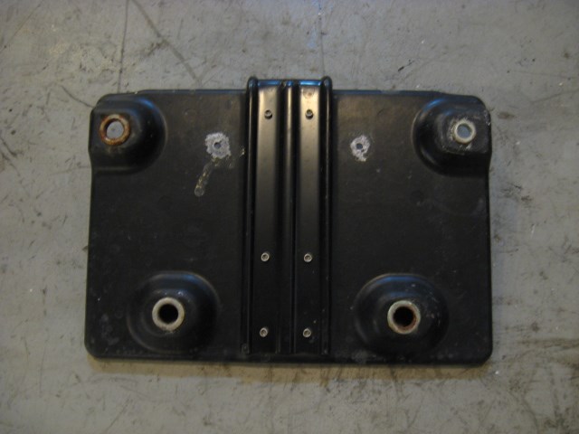 08 Infiniti G37 Battery Tray  R11366