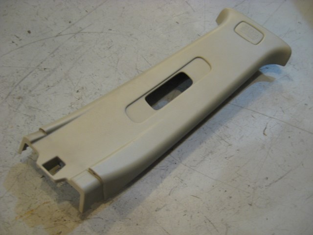 03 Infiniti G35 RH Passenger B Pillar Trim  R11521