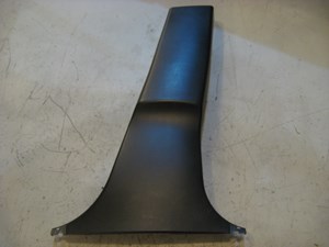03 Infiniti G35 RH Passenger Lower B Pillar Trim  R11529