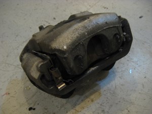 03 Infiniti G35 Front RH Brake Caliper  R11575