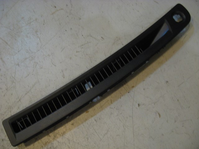 03 Infiniti G35 LH Driver Upper Dash Vent  R11599