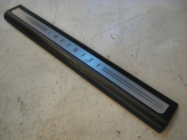 03 Infiniti G35 LH Driver Door Sill Plate  R11632