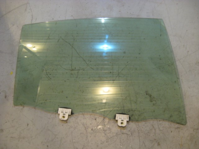 03 Infiniti G35 Rear RH Door Glass  R11725
