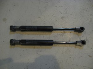 99 Porsche BOXSTER Rear Trunk Struts  R11780