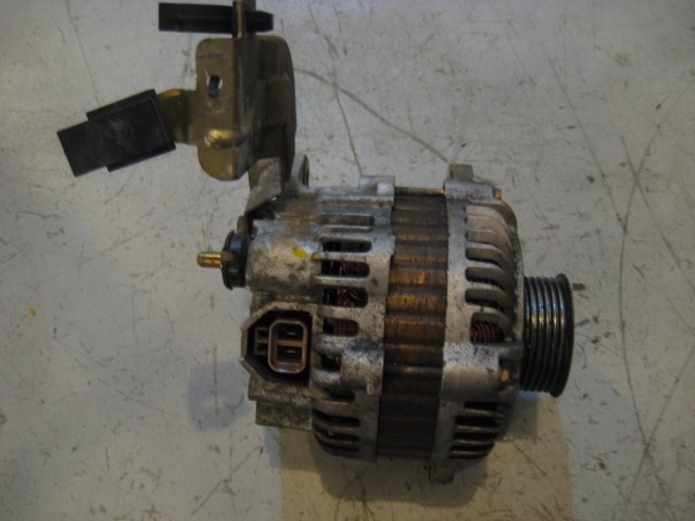 03 Infiniti G35 Alternator Assy 23100 AM610 R11834 in Avon, MN 56310 PB