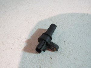 03 Infiniti G35 Crank Position Sensor  R11840