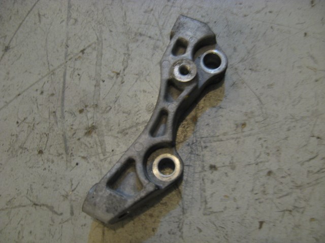 03 Infiniti G35 AC Compressor Bracket  R11843