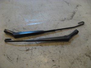 99 Porsche BOXSTER Windshield Wiper Arms.  R11901