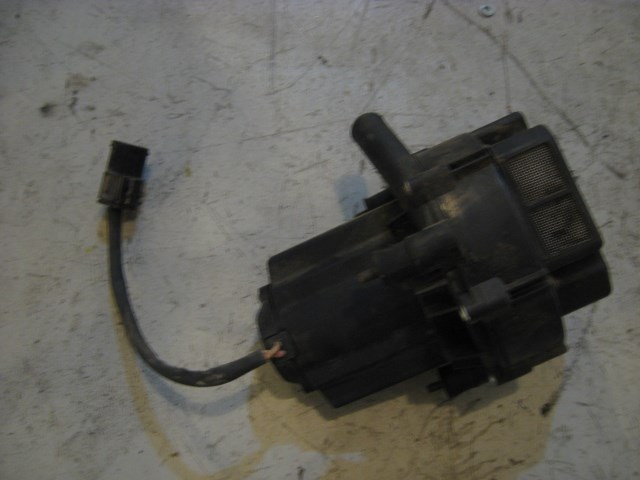 99 Porsche BOXSTER Air Smog Pump 986.624.103.01 R12001