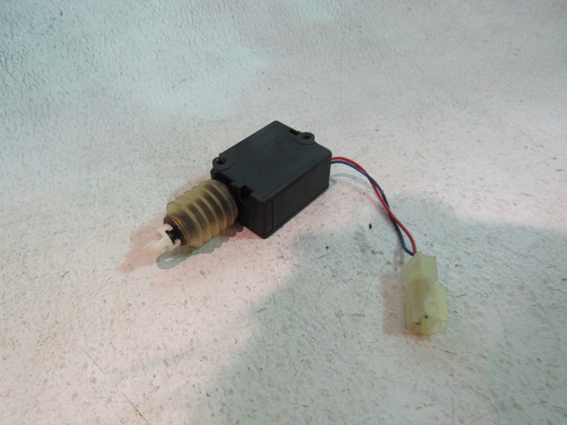 98 99 Porsche BOXSTER Spoiler Release Actuator 996.624.117.00 R12003