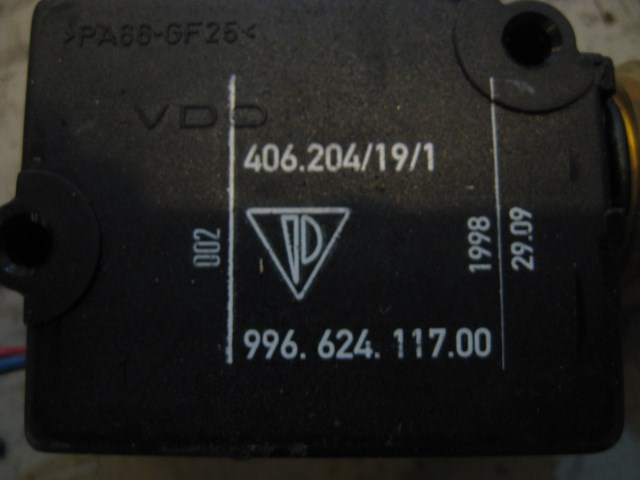 98 99 Porsche BOXSTER Spoiler Release Actuator 996.624.117.00 R12003