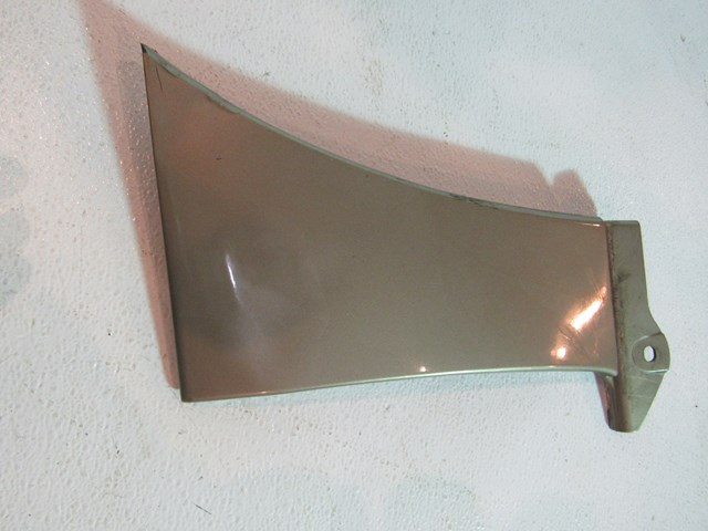 00 Subaru LEGACY Outback RH Fender Trim  R12071