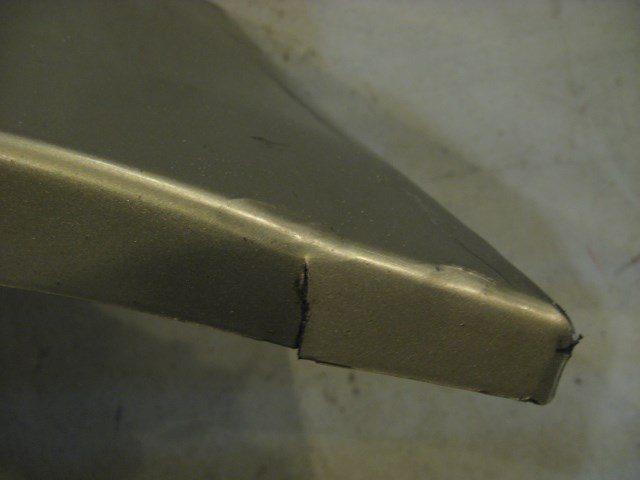 00 Subaru LEGACY Outback RH Fender Trim  R12071