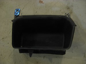 00 Subaru LEGACY Center Cubby  R12107