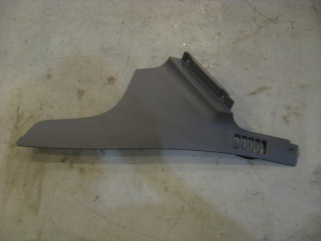 00 Subaru LEGACY RH Lower Console Trim Panel  R12140