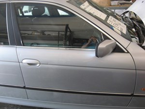 2000 BMW 528i Front RH Door