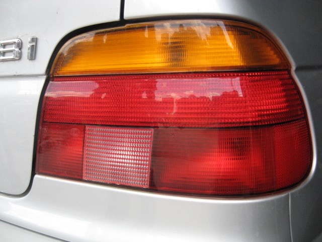 2000 BMW 528i RH Tail Light