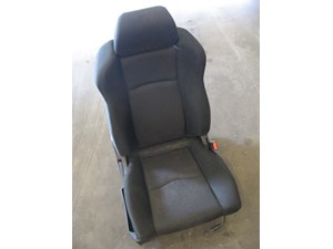 06 350z Front RH Cloth Seat