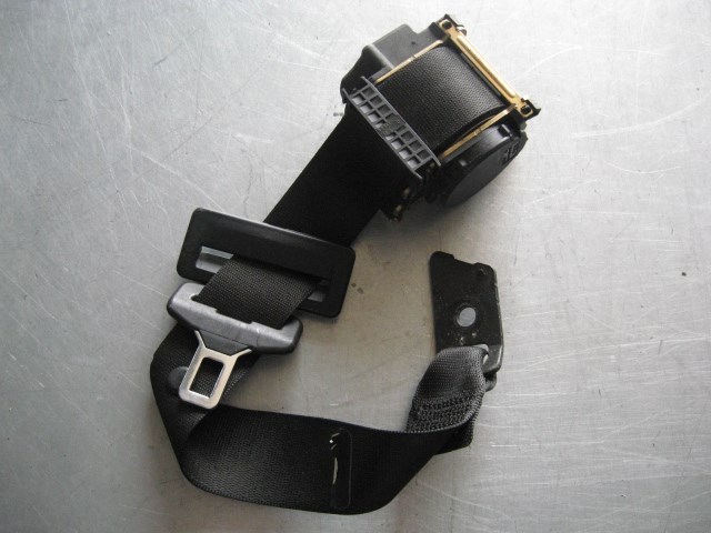 2000 BMW 528i Rear RH Seat Belt