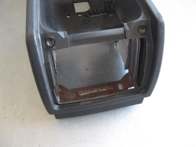 2000 BMW 528i Center Console