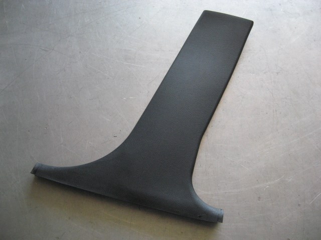 2000 BMW 528i RH Lower B Pillar Trim Panel