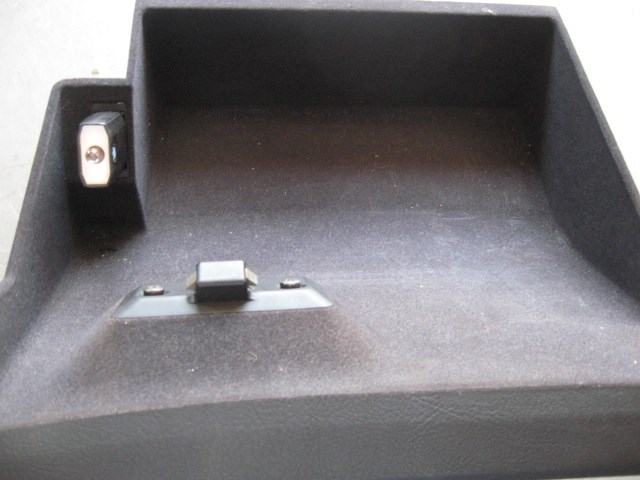 2000 BMW 528i Glove Box