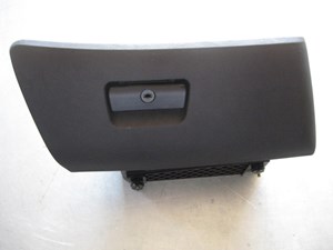 2000 BMW 528i Glove Box