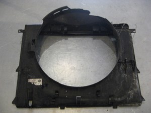 2000 BMW 528i Radiator Cooling Fan Shroud