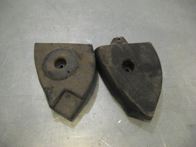 2000 BMW 528i Rear Pair Plastic Subframe Covers