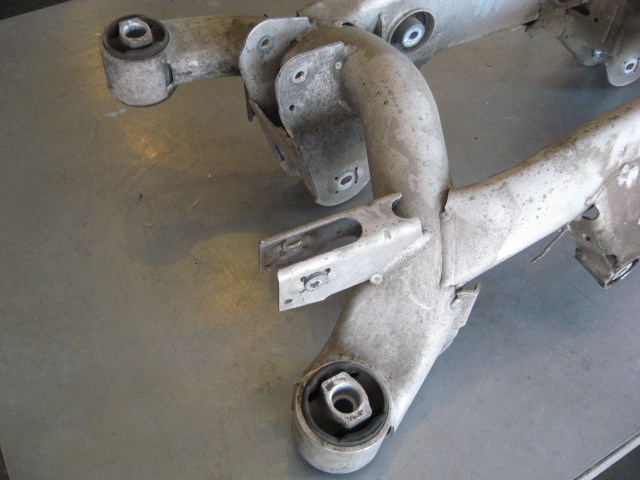 00 BMW 528i Rear Subrame K Frame