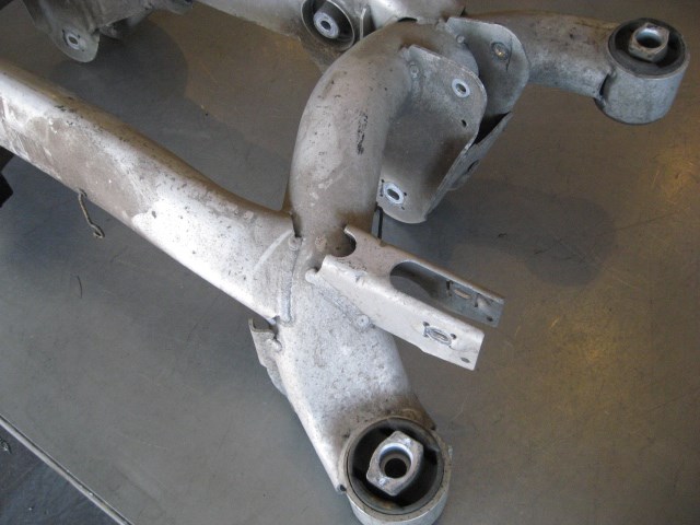 00 BMW 528i Rear Subrame K Frame