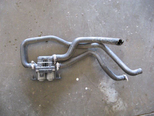 2000 BMW 528i Heater Valve