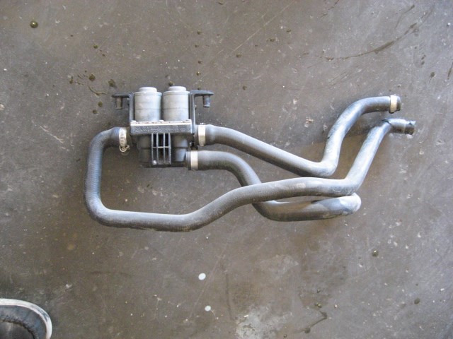 2000 BMW 528i Heater Valve
