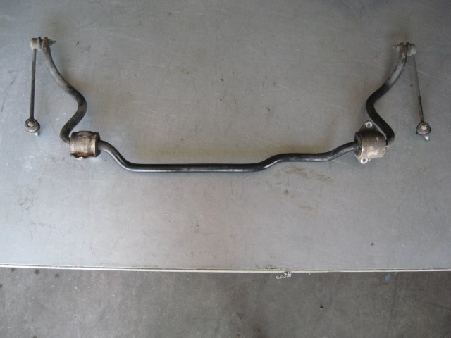 2000 BMW 528i Front Sway Bar With Sway Bar Links
