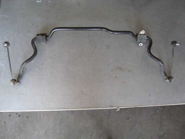 2000 BMW 528i Front Sway Bar With Sway Bar Links