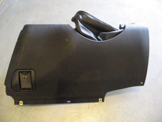 2000 BMW 528i Front LH Knee Bolster
