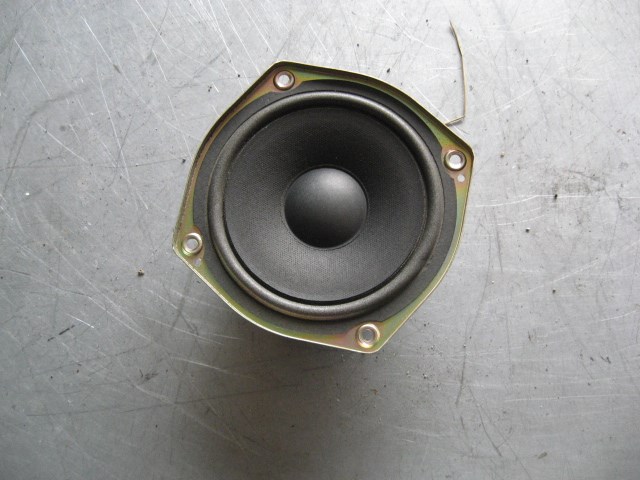 2003 Nissan 350z RH Rear Speaker