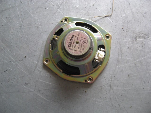 2003 Nissan 350z RH Rear Speaker