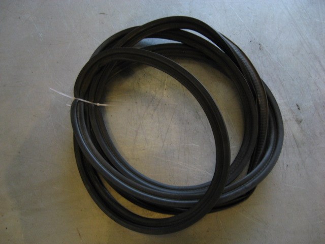 2003 Nissan 350z Hatch Body Seal